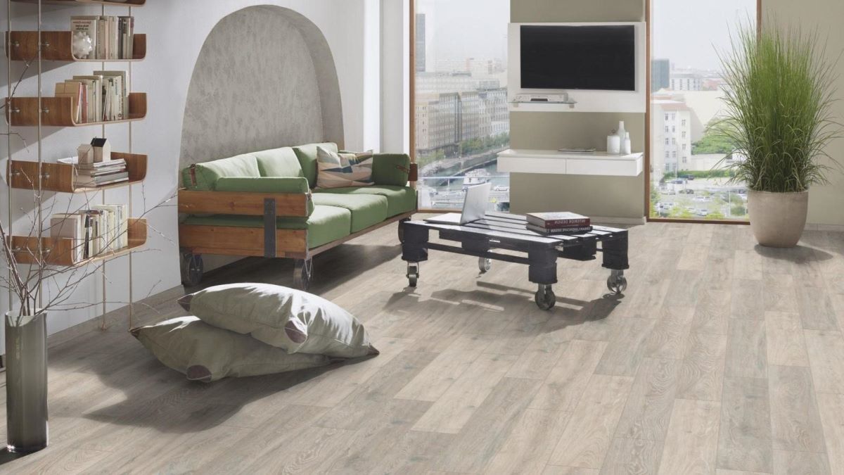 Ламинат "Kronospan" Super Natural Classic Дуб Колорадо 5543 (1285*192*8 мм) — купить в Твери