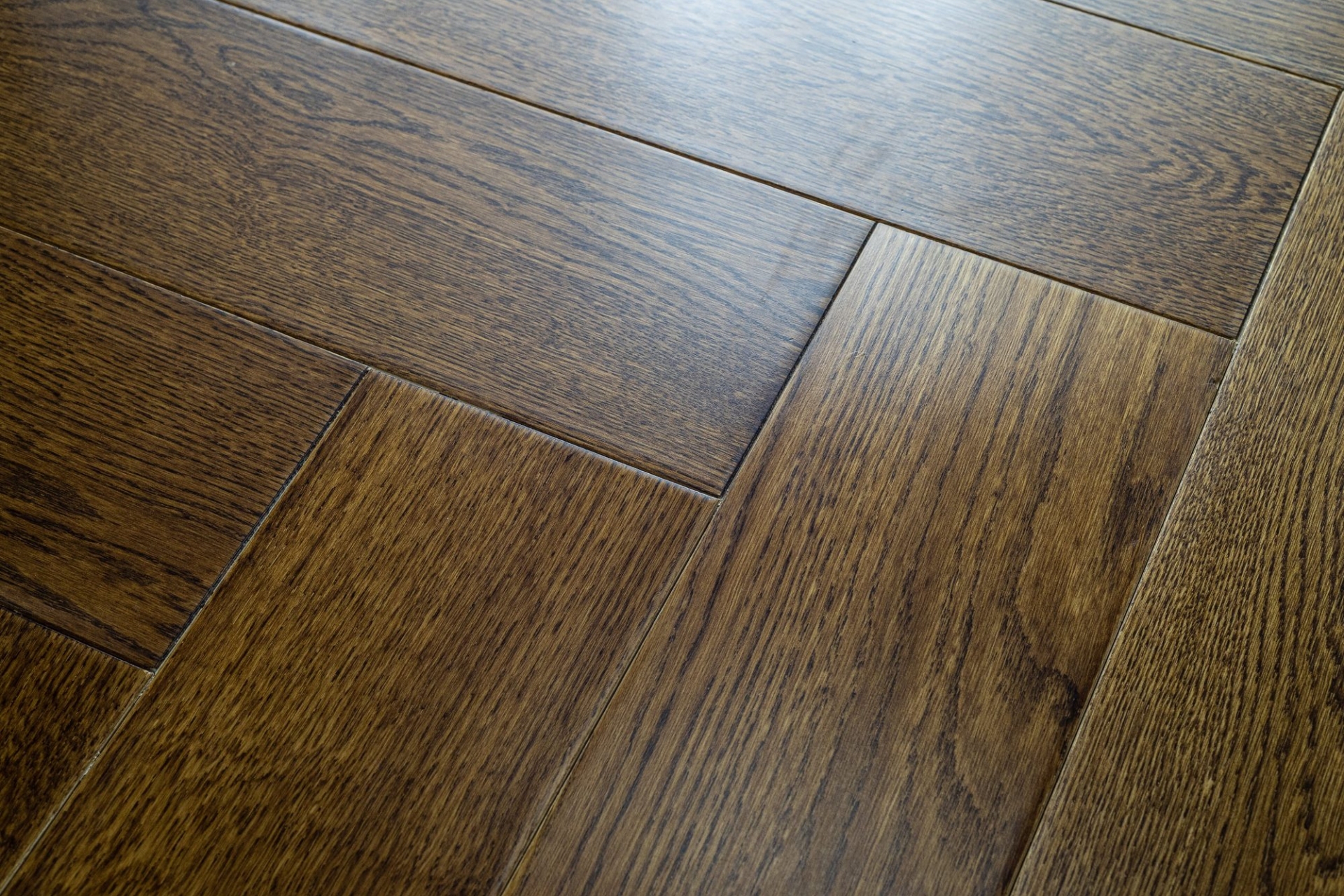 Инженерный паркет «Damy Floor» Ореховый (укладка елочкой) — купить в Твери